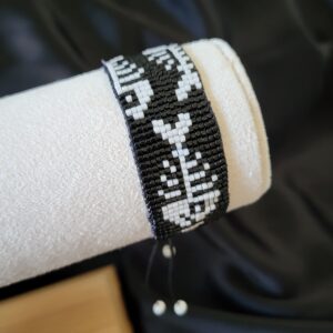 Manchette arrête de poisson de l'horreur